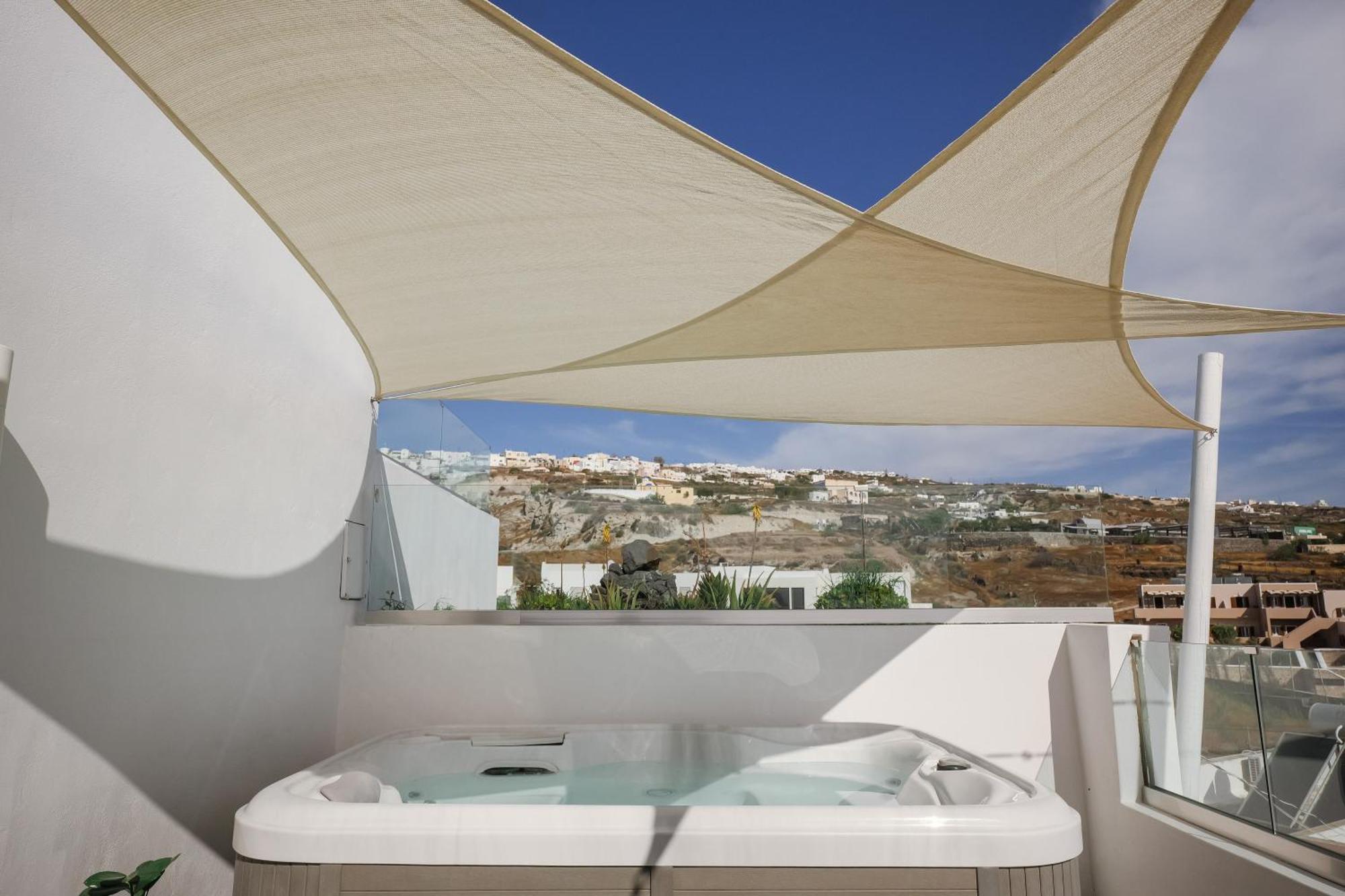 Valery Suites Fira  Exteriör bild